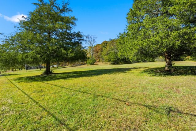 4300 Bull Run Rd, Ashland City, TN 37015