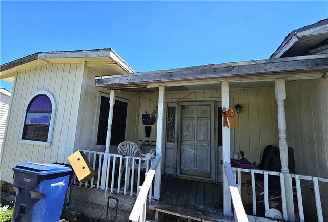 1630 Brentwood Dr, Corpus Christi, TX 78415