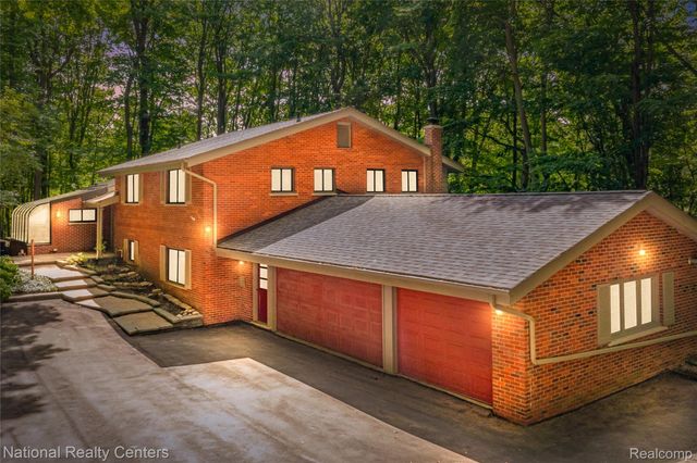 20173 W Whipple Drive, Northville Township, MI 48167