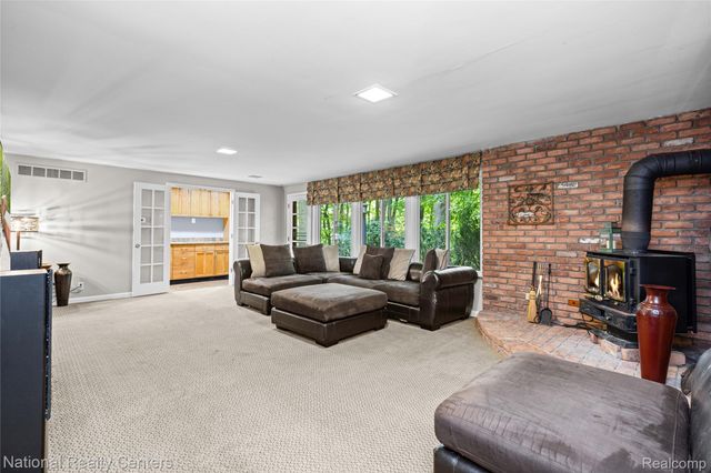 20173 W Whipple Drive, Northville Township, MI 48167