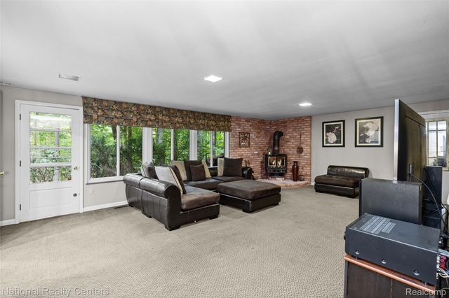 20173 W Whipple Drive, Northville Township, MI 48167