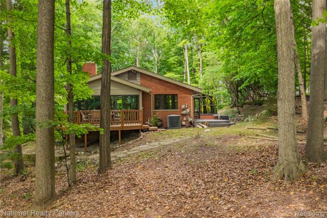 20173 W Whipple Drive, Northville Township, MI 48167