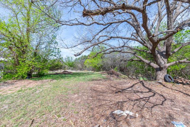 749 Cedar Street, Buffalo Gap, TX 79601