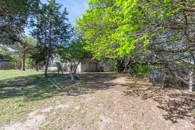 749 Cedar Street, Buffalo Gap, TX 79601