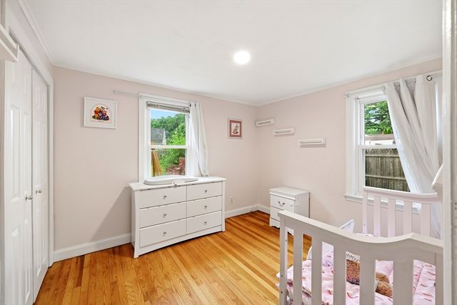 170 Brittany Rd, Springfield, MA 01151