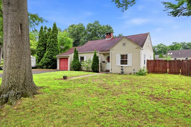 170 Brittany Rd, Springfield, MA 01151