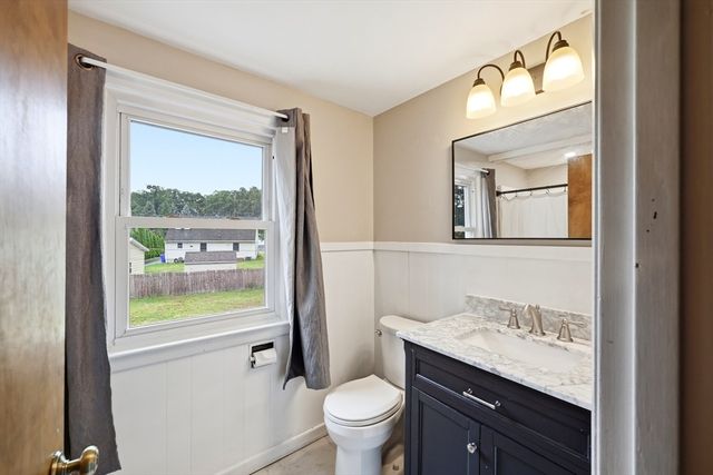170 Brittany Rd, Springfield, MA 01151