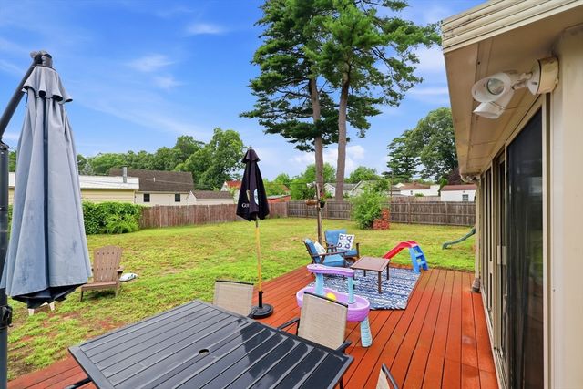170 Brittany Rd, Springfield, MA 01151