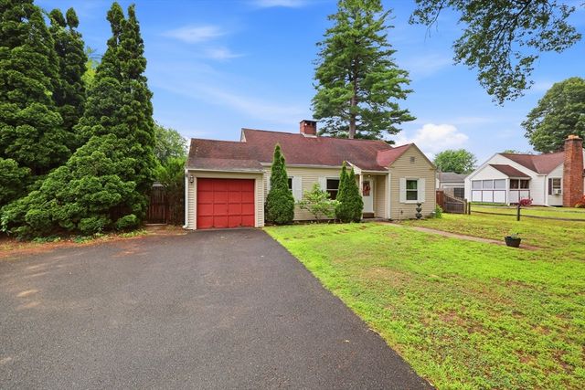 170 Brittany Rd, Springfield, MA 01151