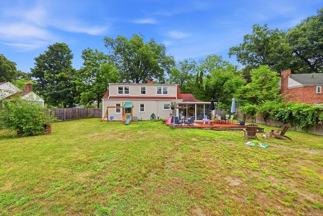 170 Brittany Rd, Springfield, MA 01151