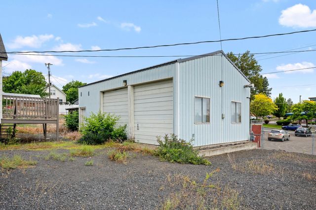 608 S Hatch St, Spokane, WA 99202