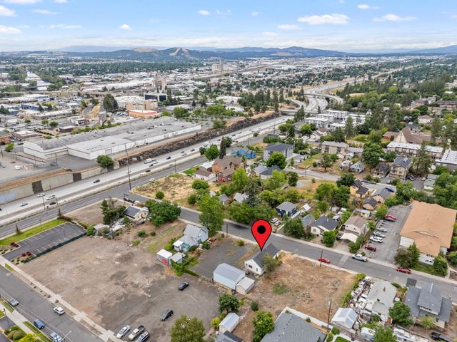608 S Hatch St, Spokane, WA 99202