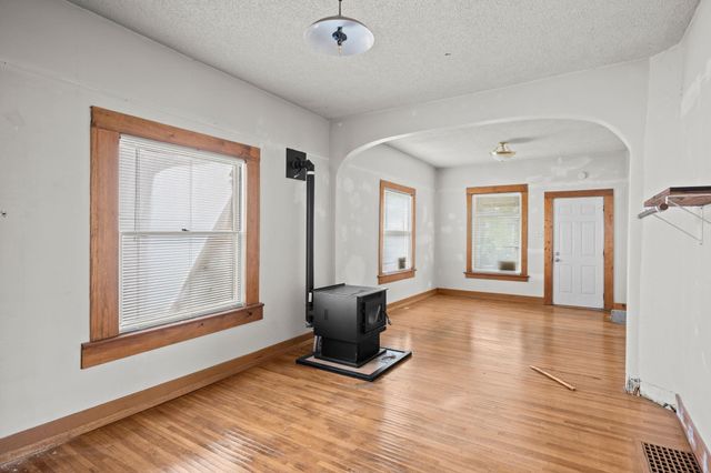 608 S Hatch St, Spokane, WA 99202