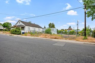 608 S Hatch St, Spokane, WA 99202