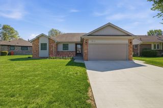 46346 Hollowoode Lane, Macomb Twp, MI 48044