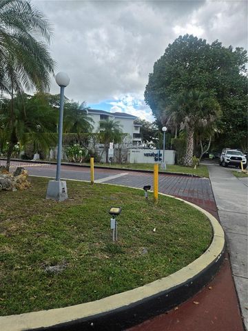 8205 SW 152nd Ave F-207, Miami, FL 33193