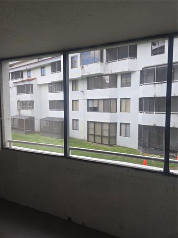 8205 SW 152nd Ave F-207, Miami, FL 33193