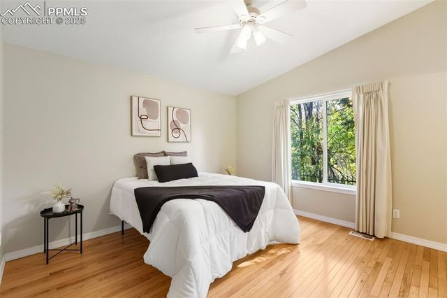 3263 Chestnut Glen Lane, Colorado Springs, CO 80918