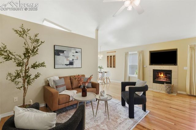 3263 Chestnut Glen Lane, Colorado Springs, CO 80918