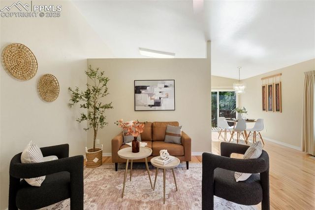 3263 Chestnut Glen Lane, Colorado Springs, CO 80918