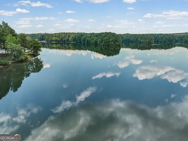 75 Waters Edge Lane, Newnan, GA 30263