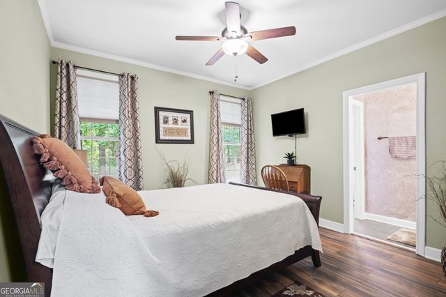 75 Waters Edge Lane, Newnan, GA 30263