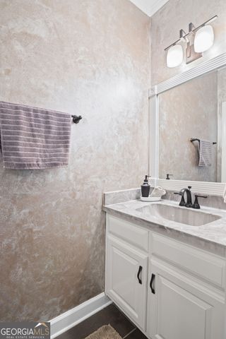 75 Waters Edge Lane, Newnan, GA 30263