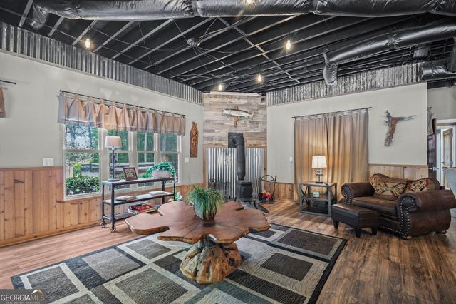 75 Waters Edge Lane, Newnan, GA 30263