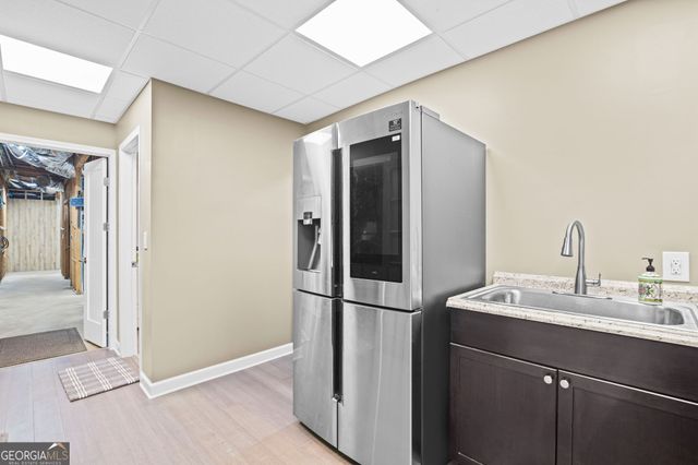 75 Waters Edge Lane, Newnan, GA 30263