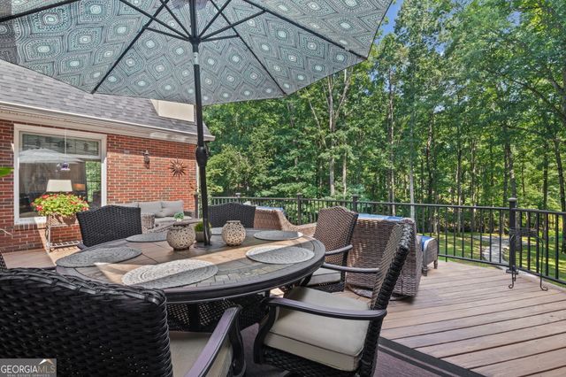 75 Waters Edge Lane, Newnan, GA 30263