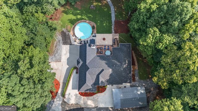 75 Waters Edge Lane, Newnan, GA 30263