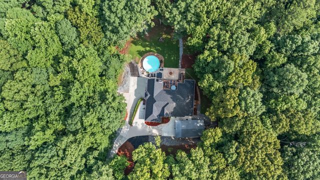 75 Waters Edge Lane, Newnan, GA 30263