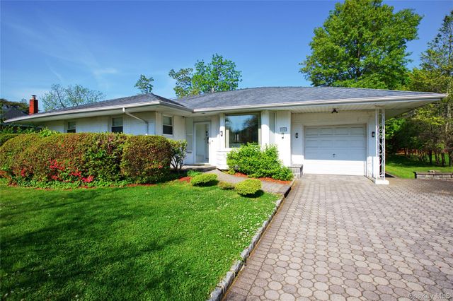 11 Hazelwood Drive, Jericho, NY 11753