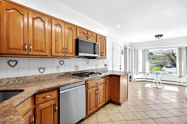 11 Hazelwood Drive, Jericho, NY 11753