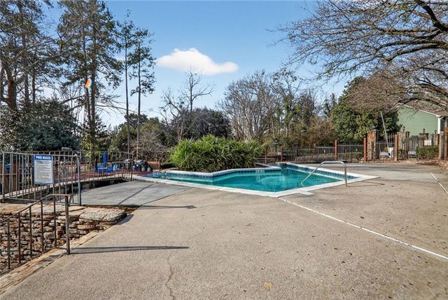 2830 Vinings Central SE Drive, Atlanta, GA 30339