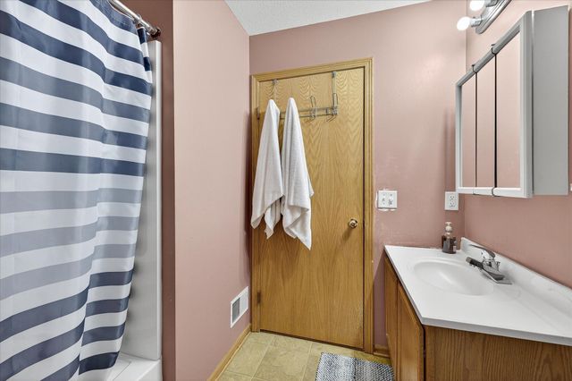 644 Dale Street N, Saint Paul, MN 55103