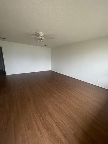 715 W Chestnut Street, Denison, TX 75020