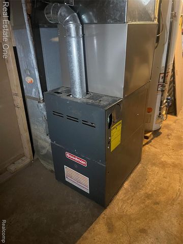 8109 Beaverland, Redford, MI 48239