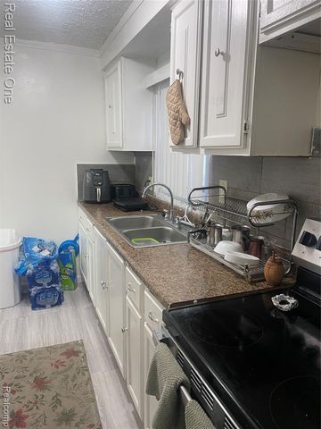 8109 Beaverland, Redford, MI 48239