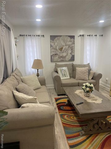 8109 Beaverland, Redford, MI 48239