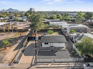 2621 N 14TH Street, Phoenix, AZ 85006