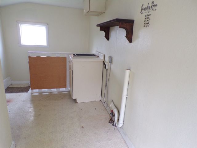 121 VINE Street, Girard, PA 16417