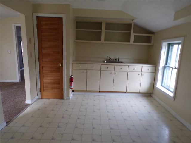 121 VINE Street, Girard, PA 16417