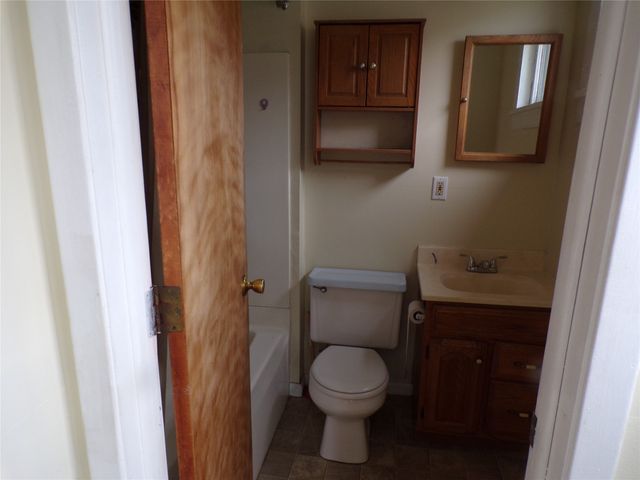 121 VINE Street, Girard, PA 16417