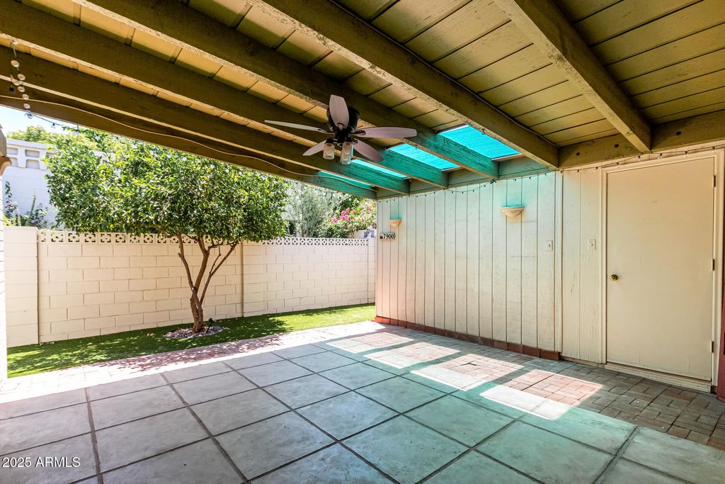 property-img