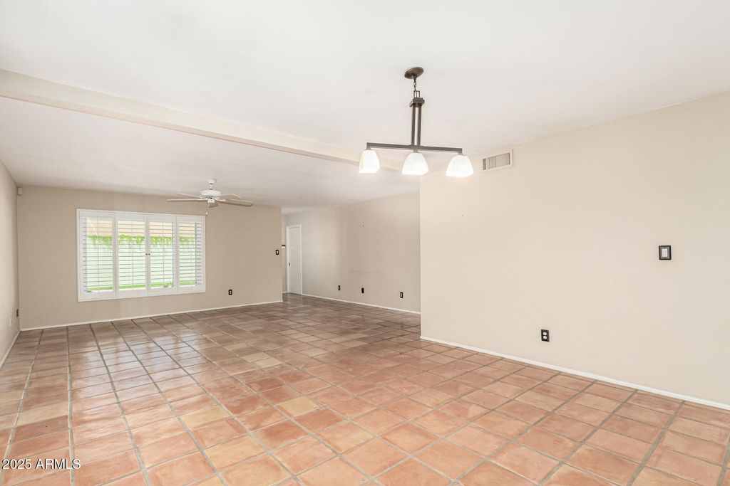 property-img