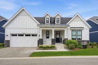 2806 Parkside Circle, Glenview, IL 60026