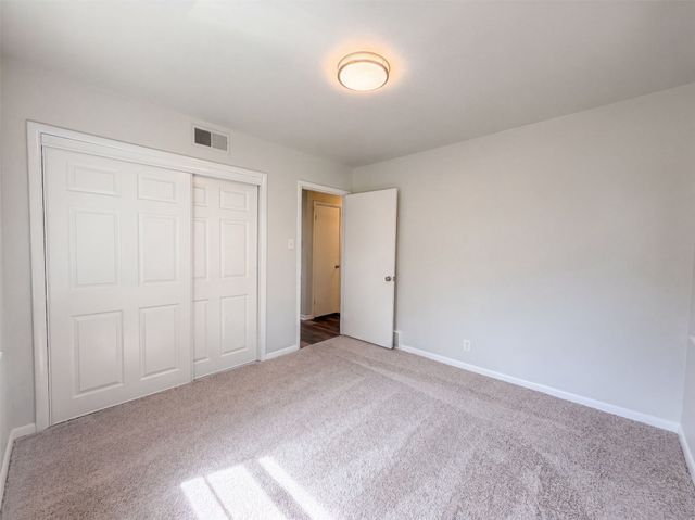 5421 Bonnie Wayne Street, Haltom City, TX 76117