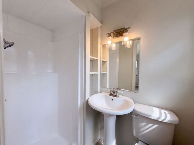 5421 Bonnie Wayne Street, Haltom City, TX 76117