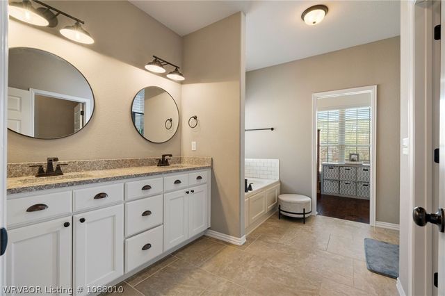 3876 Benjamin Lane, Springdale, AR 72764